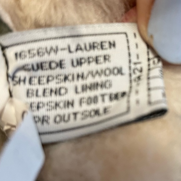 Bearpaw Suede & Sheepskin Winter Boots, Green, Size 9 - Picture 8 of 8